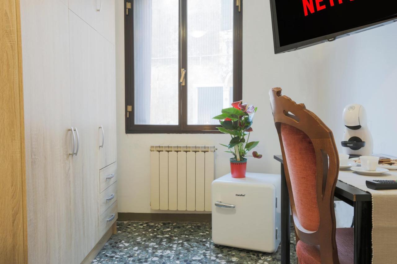 Santa Croce Guest House Venice Exterior photo